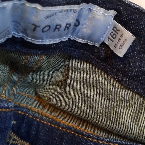 16R Torrid Relaxed Boot Jean - Picture 3 of 6